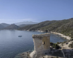 lucxueux bateau Bastia en Corse